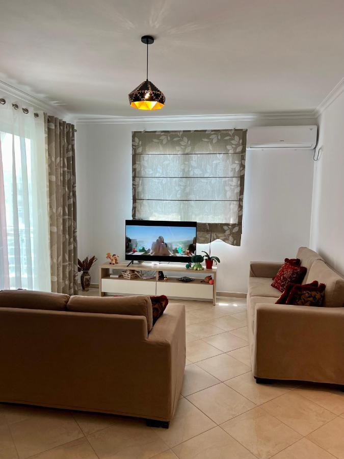 Sunshine Apartment Sarandë Buitenkant foto