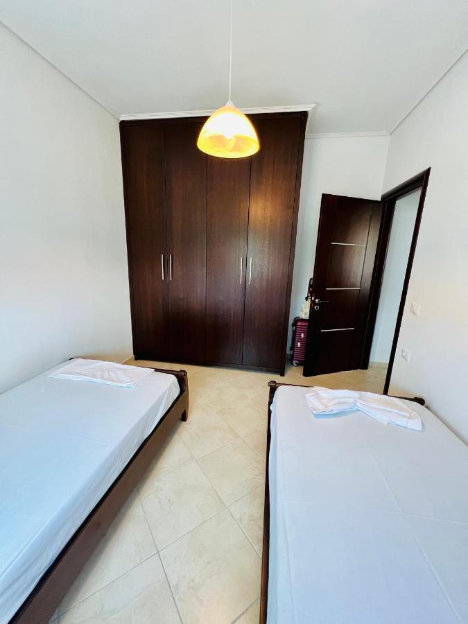 Sunshine Apartment Sarandë Buitenkant foto