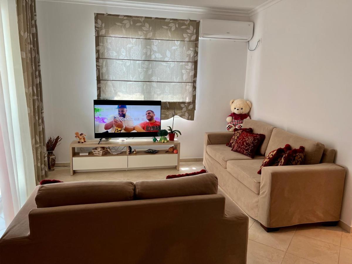 Sunshine Apartment Sarandë Buitenkant foto